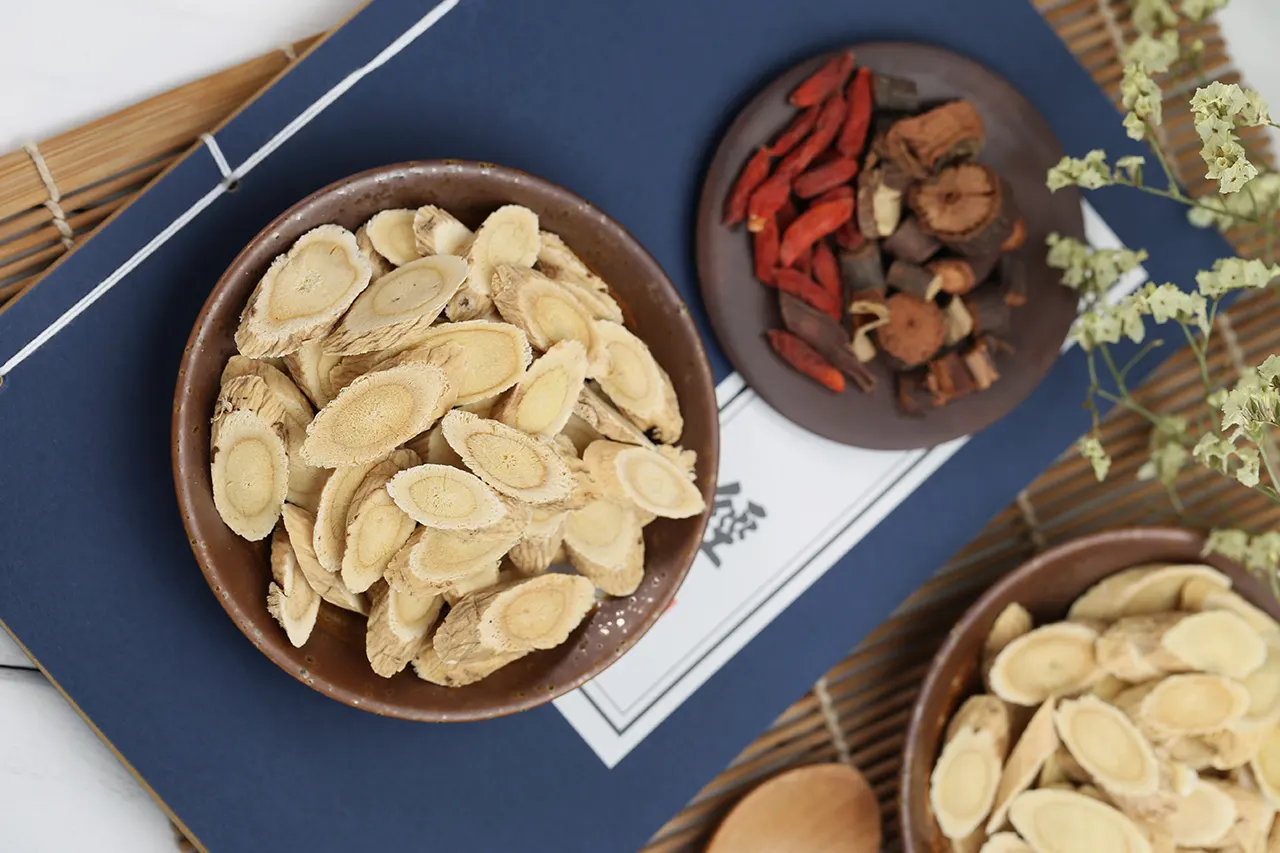 traditional-chinese-medicine-astragalus-membranaceus